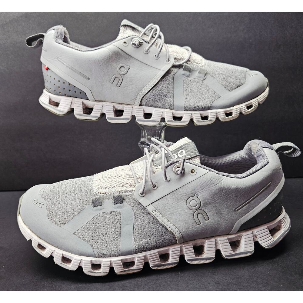 Oncloud Women 8.5 In gray color